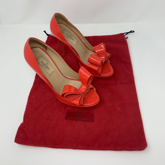 Valentino Coral Heels - Picture 2 of 8